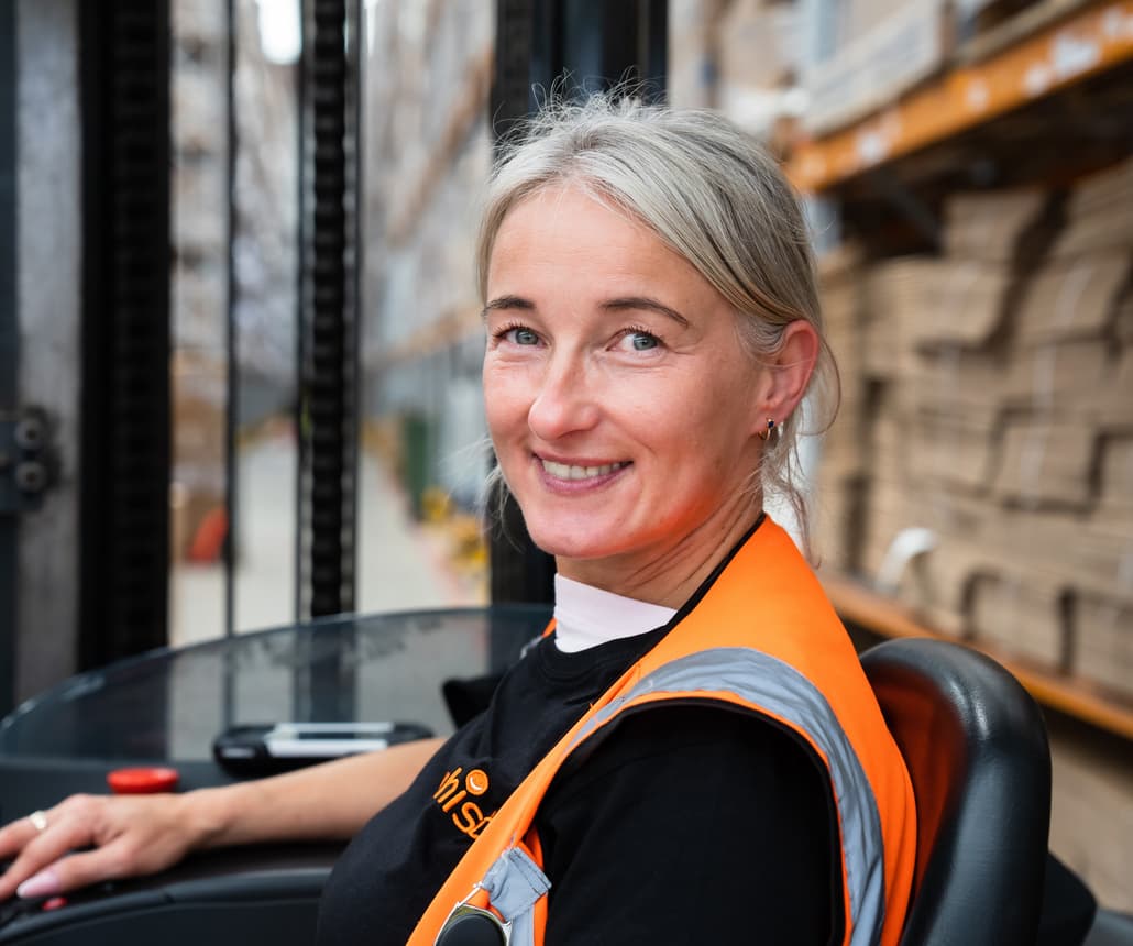 <h2><span class="heading--2">Whistl's Fulfilment Services</span></h2>

<p>Whistl offers customised and UK-compliant multi-channel fulfilment services for eCommerce, B2B, and subscription models. Our services include warehousing, pick-and-pack operations, dispatch, returns management, and customer support.</p>

<p>We have a network of fulfilment centres across the country. Our systems work together with online marketplaces and different shipping companies. This helps us offer fast and affordable shipping with clear tracking and service agreements. Receieve support from a single point of contact to streamline operations and support scalable growth.</p>
