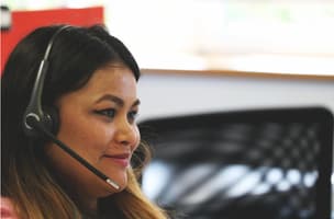 This is an image of a contact centre agent to represent omnichannel Contact Centre.